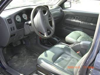 2002 Nissan Datsun Photos