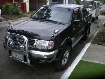 2004 Nissan Datsun Pictures
