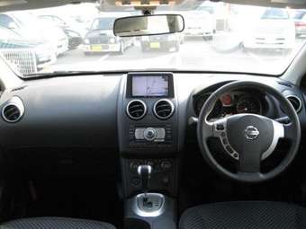 2007 Nissan Dualis Photos