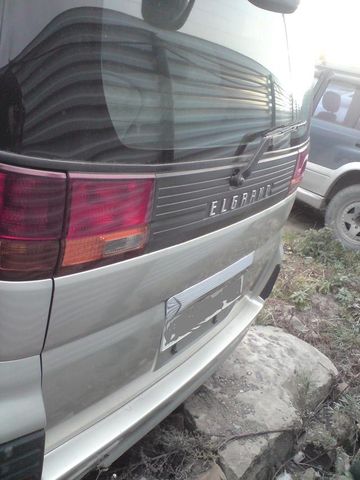 1997 Nissan Elgrand