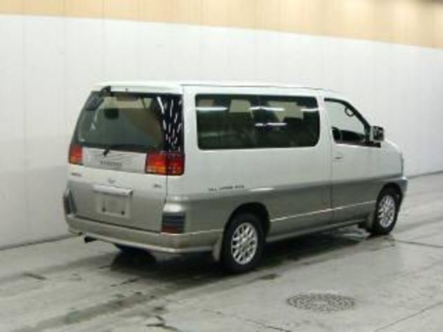 1997 Nissan Elgrand