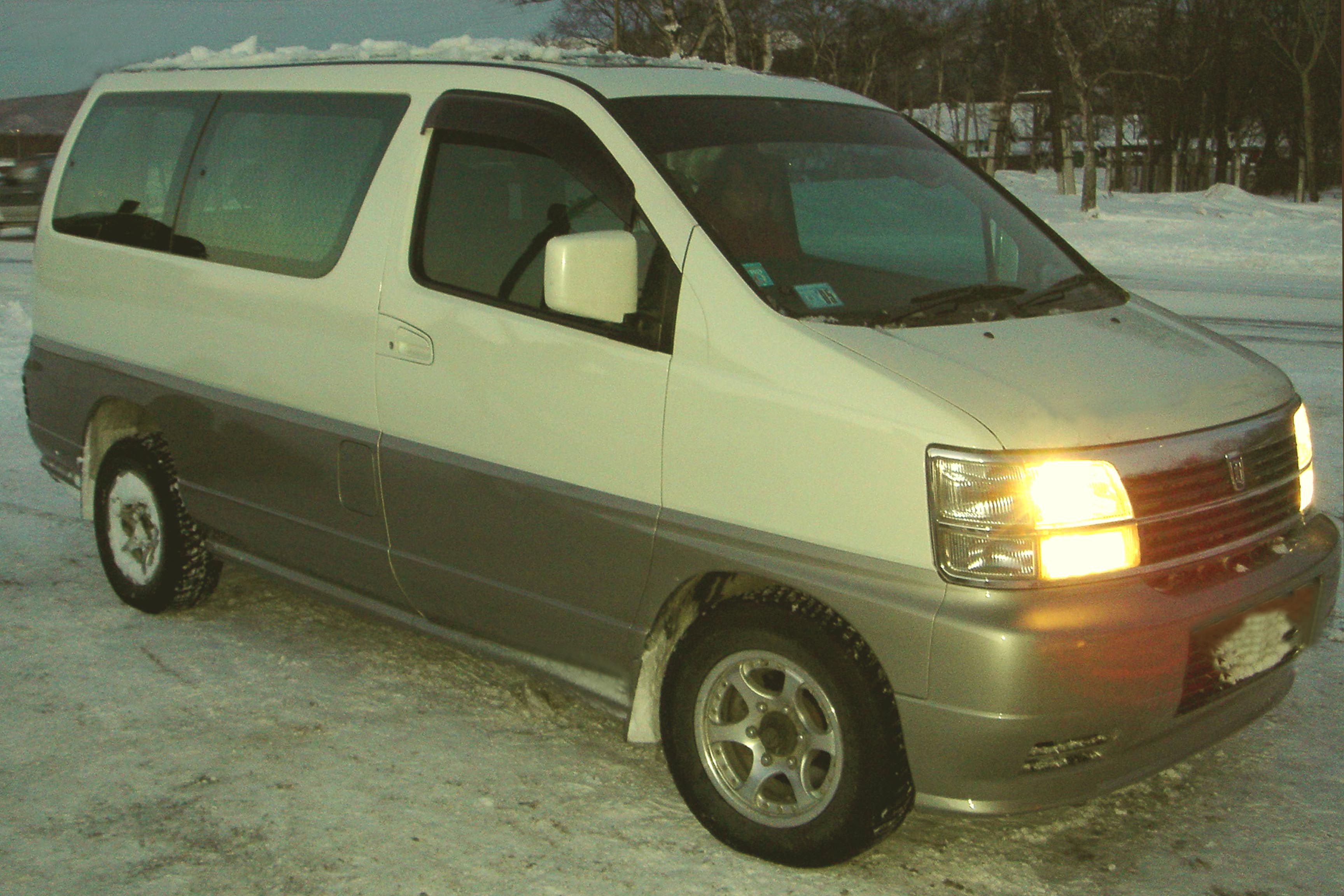 1998 Nissan Elgrand