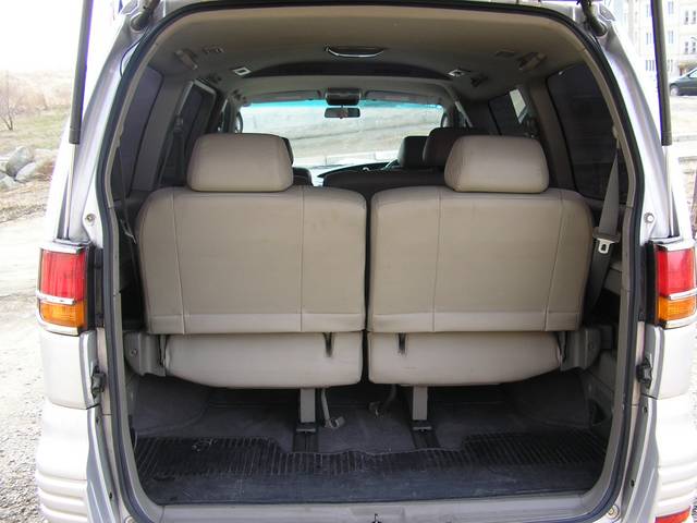 1998 Nissan Elgrand