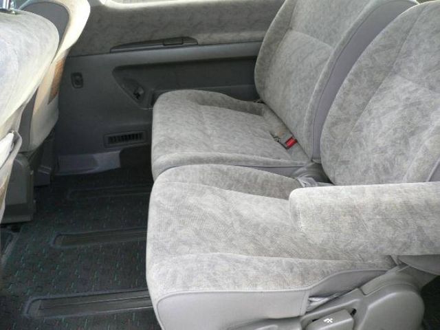 1998 Nissan Elgrand