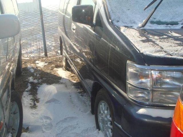1998 Nissan Elgrand