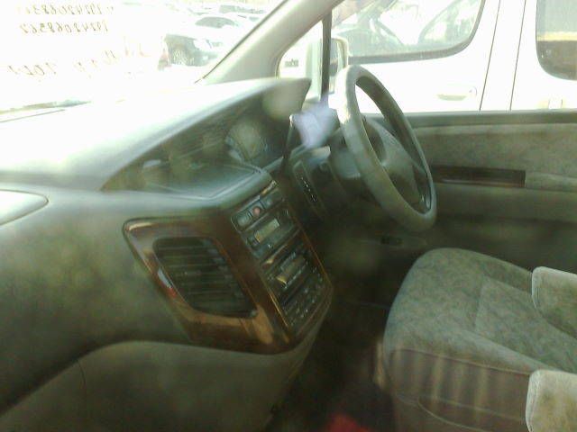 1998 Nissan Elgrand