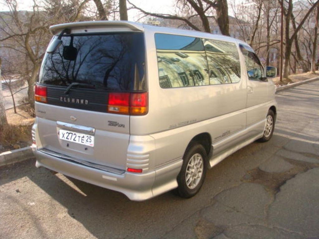 1998 Nissan Elgrand