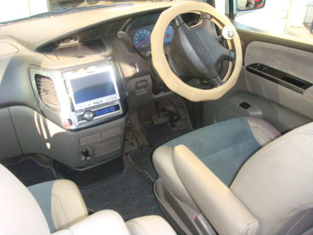 1998 Nissan Elgrand