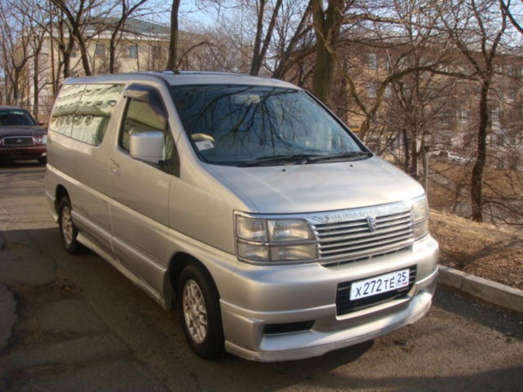 1998 Nissan Elgrand