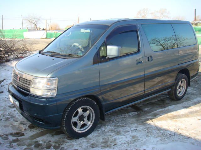 1998 Nissan Elgrand