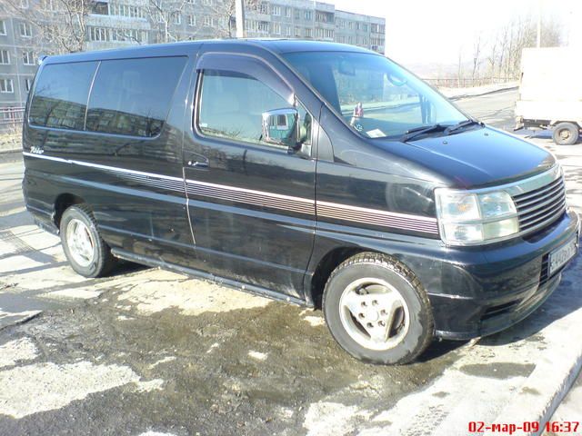 1998 Nissan Elgrand