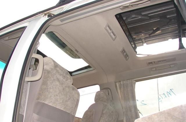 1998 Nissan Elgrand