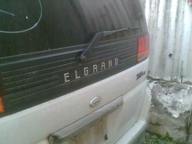 1998 Nissan Elgrand