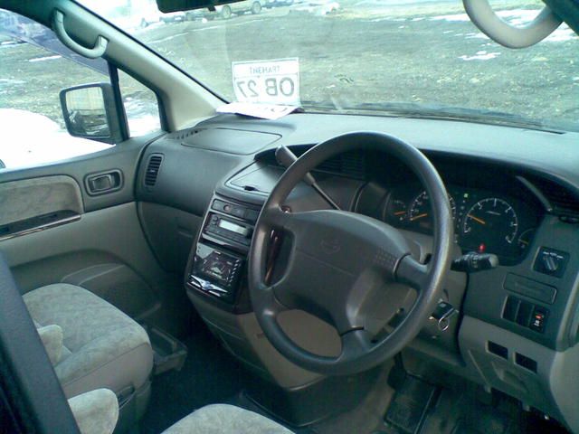 1998 Nissan Elgrand