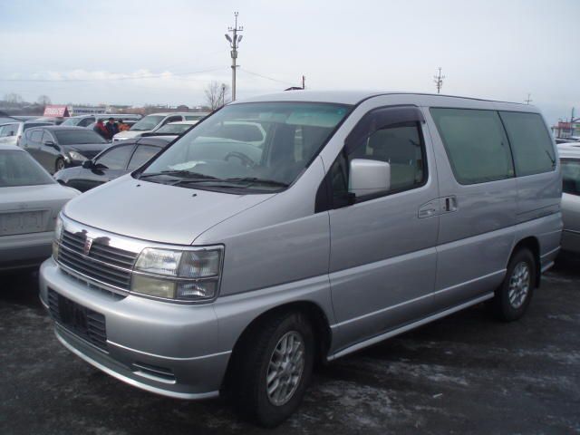 1998 Nissan Elgrand