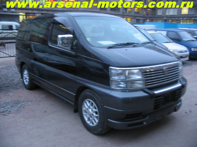 1998 Nissan Elgrand Photos