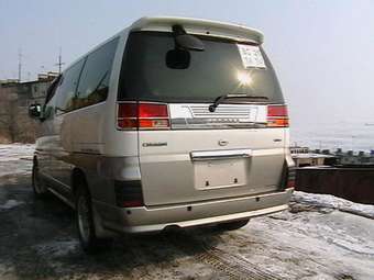 1998 Nissan Elgrand Pictures