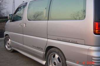 1998 Nissan Elgrand Pictures