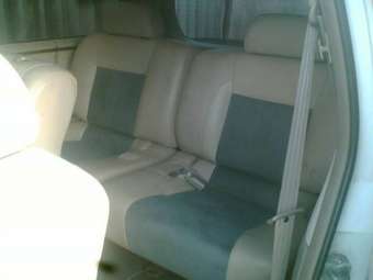 1998 Nissan Elgrand Images