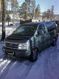 1998 Nissan Elgrand Images