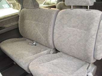 1998 Nissan Elgrand Photos