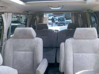 1998 Nissan Elgrand Photos