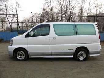 1998 Nissan Elgrand Pics