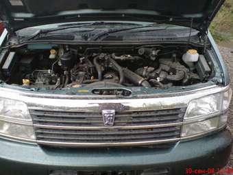 1998 Nissan Elgrand Photos