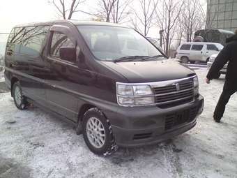 1998 Nissan Elgrand Images