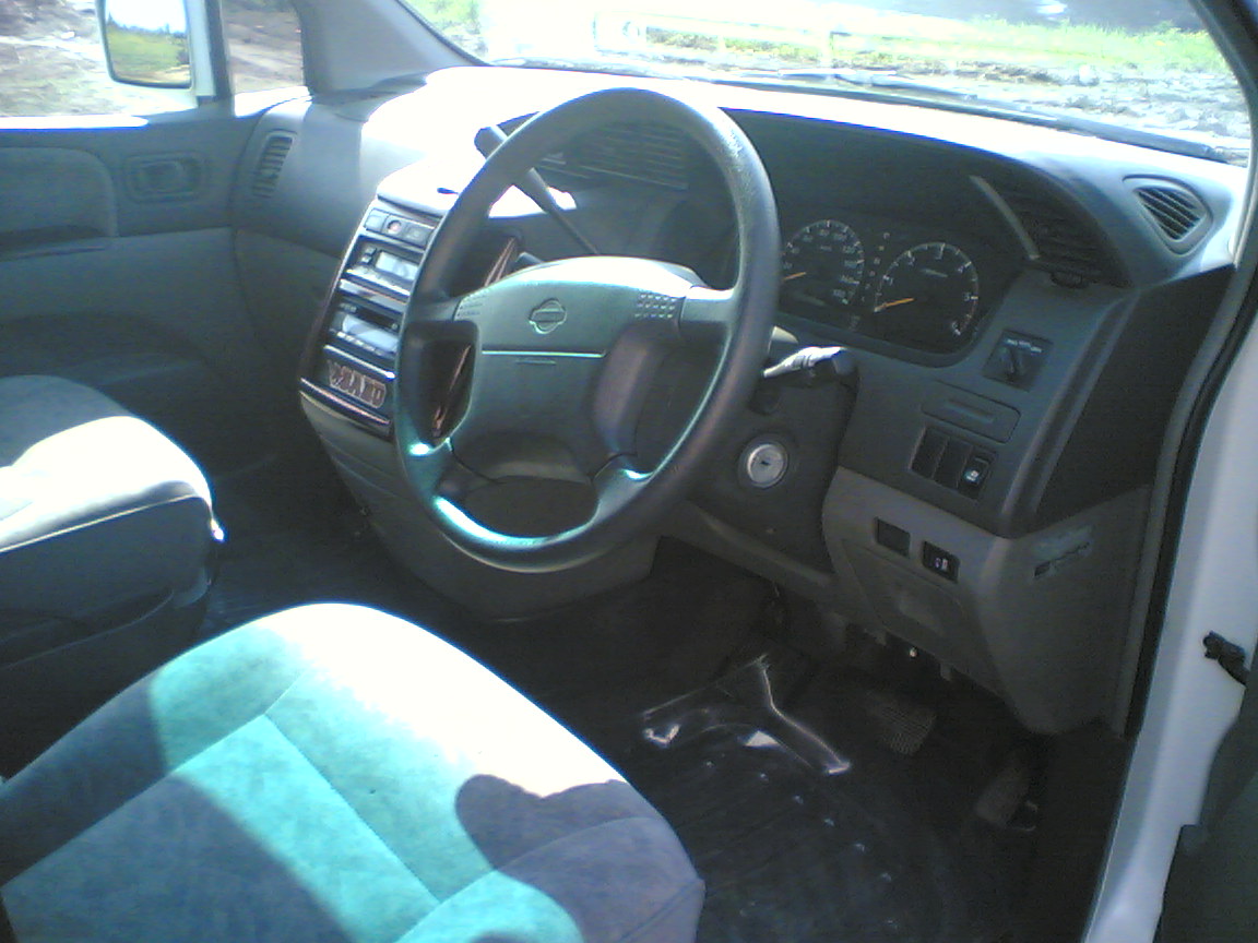 1999 Nissan Elgrand