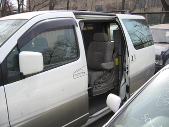 1999 Nissan Elgrand