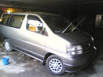 1999 Nissan Elgrand