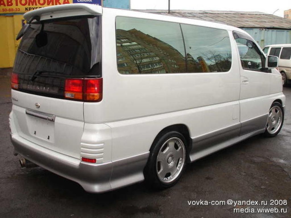 1999 Nissan Elgrand
