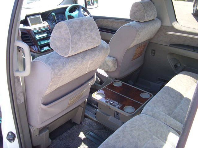 1999 Nissan Elgrand