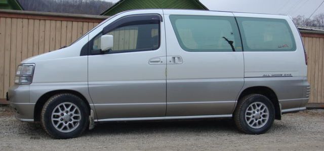 1999 Nissan Elgrand