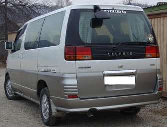 Nissan Elgrand