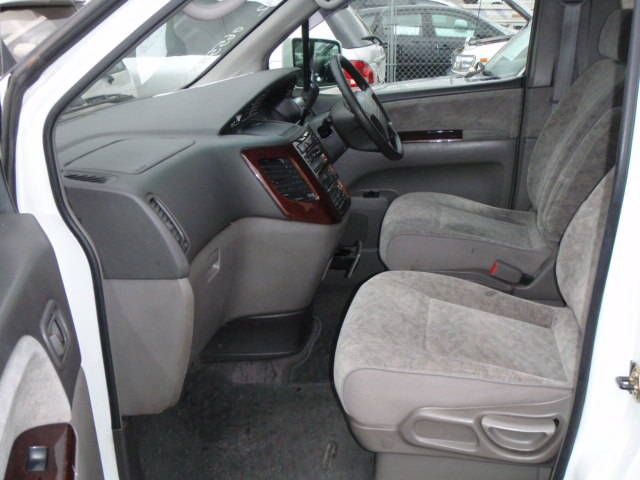 1999 Nissan Elgrand