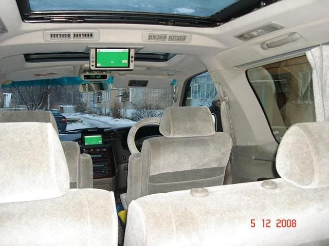 1999 Nissan Elgrand