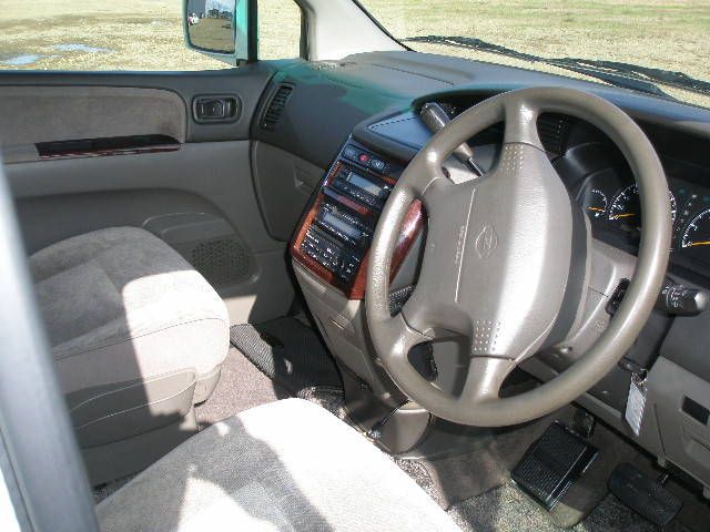 1999 Nissan Elgrand