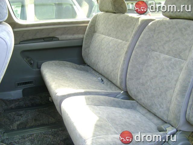 1999 Nissan Elgrand