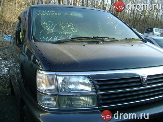 1999 Nissan Elgrand