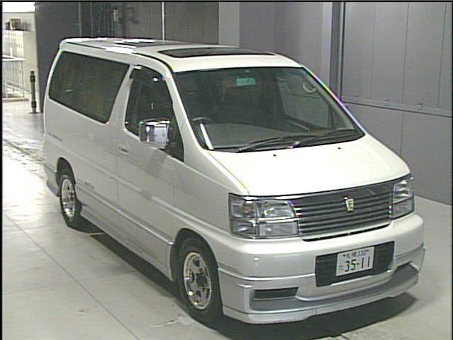 1999 Nissan Elgrand Images