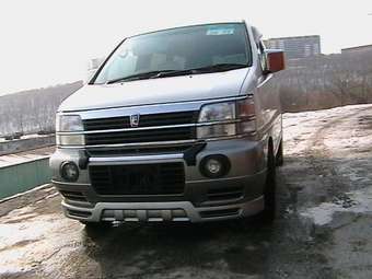 1999 Nissan Elgrand Pictures