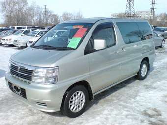 1999 Nissan Elgrand Photos