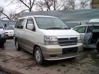 1999 Nissan Elgrand Pictures