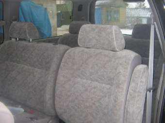 1999 Nissan Elgrand Wallpapers