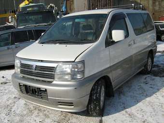 1999 Nissan Elgrand Pictures