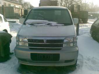 1999 Nissan Elgrand Photos