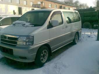 1999 Nissan Elgrand Pictures