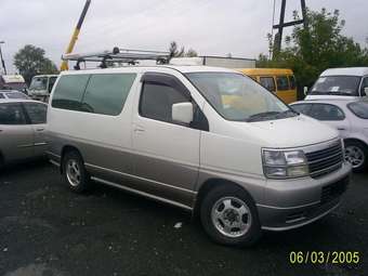 1999 Nissan Elgrand Photos